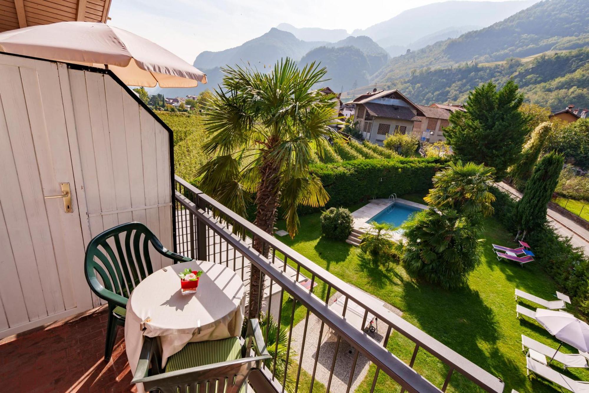 Hotel Appartement Lahngut 네어스 외부 사진